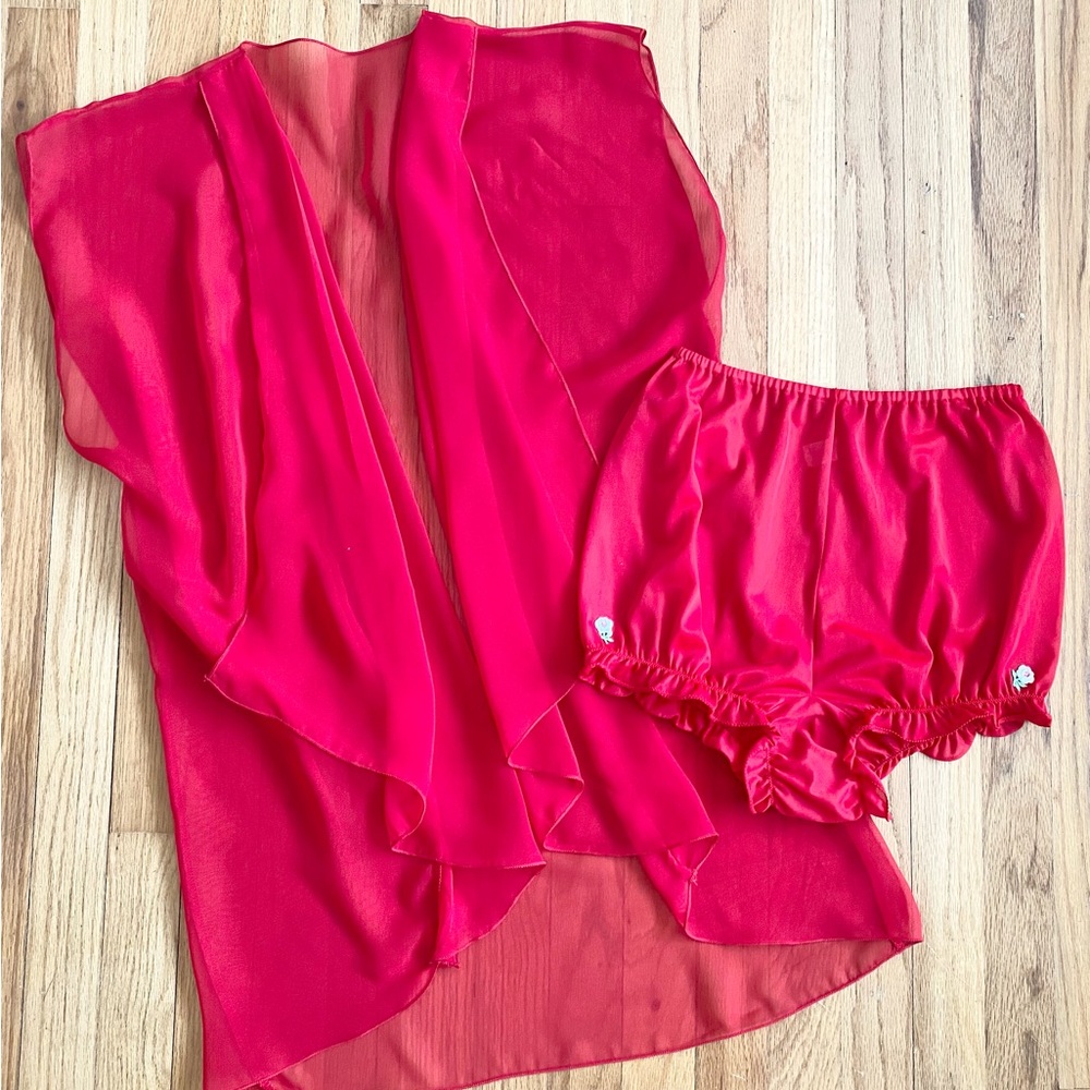 Vintage 70s Sheer Robe & Bloomers *Size 11/OS* RED Shirley of Hollywood Peignoir